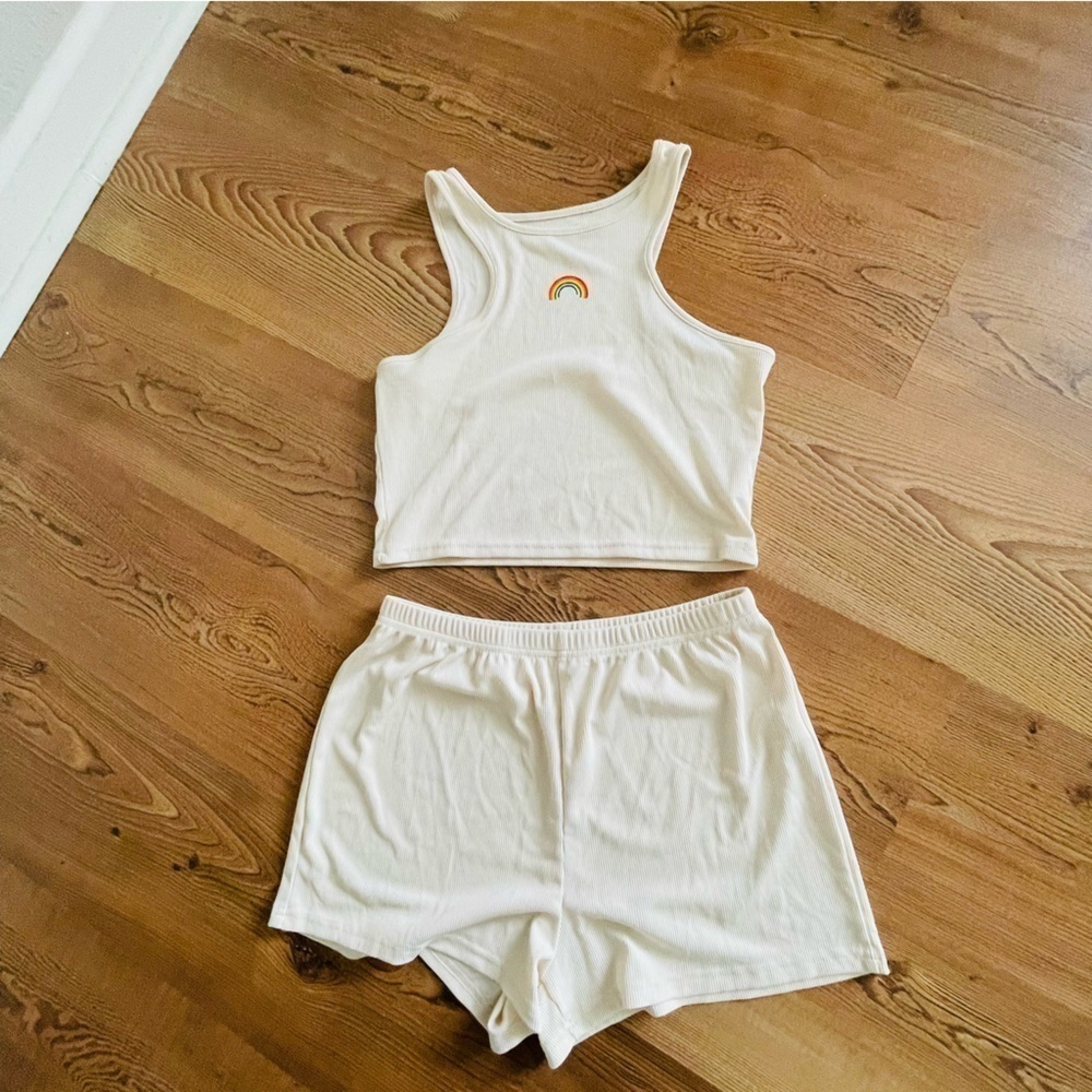 Nwot woman 2 piece nude pajama set size L summer light airy rainbow summer chic